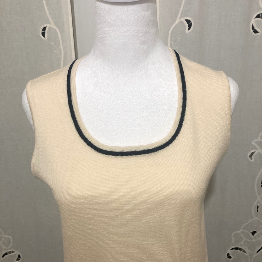 Timeless Escada Sleeveless Top, Cream and Black, Size 34 (Fits Like 2 or 4 US)